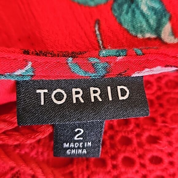 Torrid Red Floral Plus Size A-Line Dress Lace Detail w/ Pockets Size 2X - Picture 10 of 13